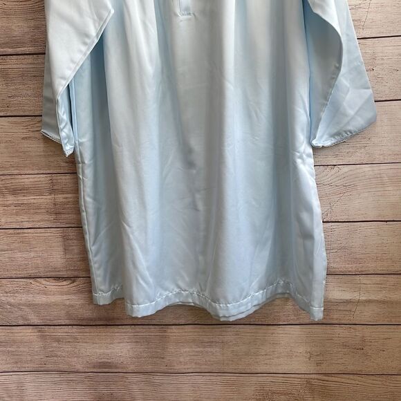 NEW WITHOUT TAGS‎ MISS ELAINE GOWN IN BLUE BRUSHED NYLON - Picture 3 of 7